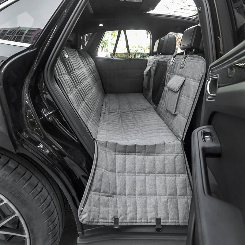 Hundesædeovertræk til bilen - komplet beskyttelse og nem montering